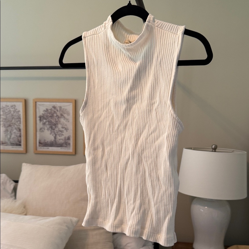Sleeveless Madewell Ribbed Cream Top